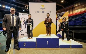 5f4b6759214aa_CoupedeFrance2019EnfantsAMVVIETVODAOCombatsPODIUMS55.jpg